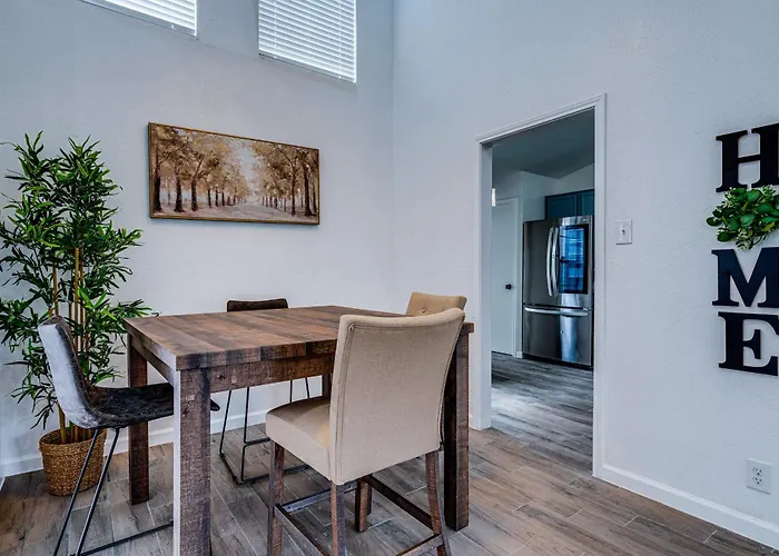 Hotel Pet-friendly With Fenced Yard! 3*