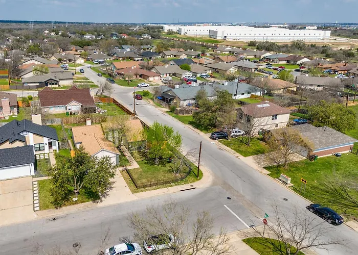 Pet-friendly With Fenced Yard! Hotel Round Rock